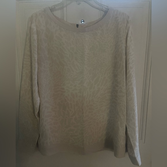 LOFT blouse - Picture 5 of 5